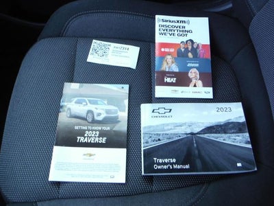 2023 Chevrolet Traverse LT Cloth