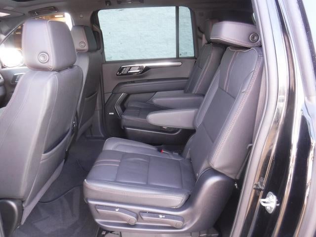 2025 Chevrolet Suburban RST