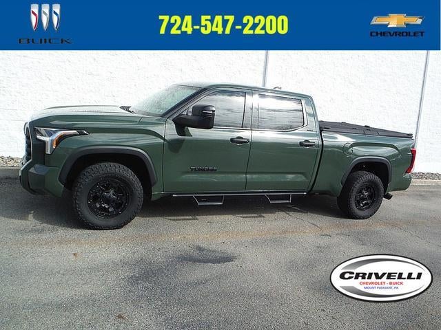 2022 Toyota Tundra 4WD SR5