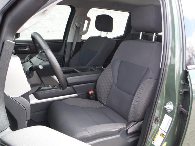 2022 Toyota Tundra 4WD SR5