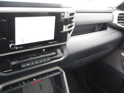 2022 Toyota Tundra 4WD SR5