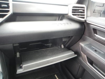 2022 Toyota Tundra 4WD SR5