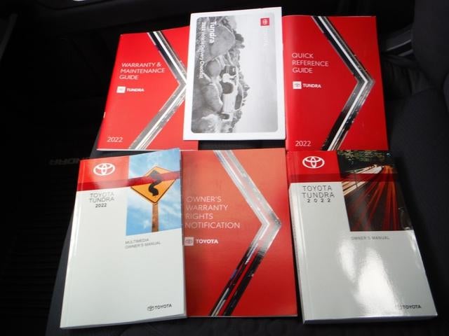 2022 Toyota Tundra 4WD SR5