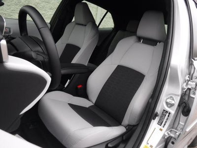 2025 Toyota Corolla Hatchback SE