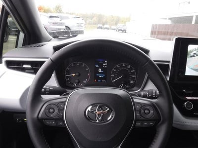 2025 Toyota Corolla Hatchback SE