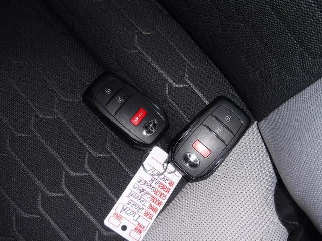 2025 Toyota Corolla Hatchback SE